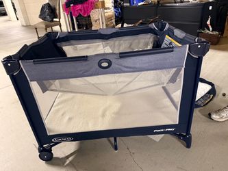 Graco Pack 'n Play Playard