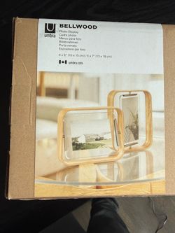 Umbra Bellwood 5x7” Desk Picture Frame