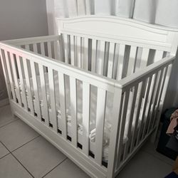 Baby Crib Delta