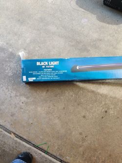 SUPER STEAL! NIB 48" Black Light from Spencer's Gifts