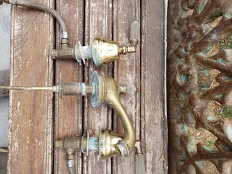 Antique sink faucet