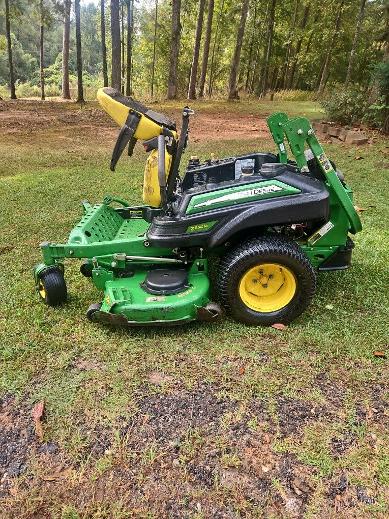 John Deere Z950M