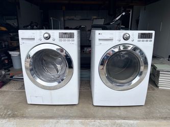 LG washer and gas dryer set