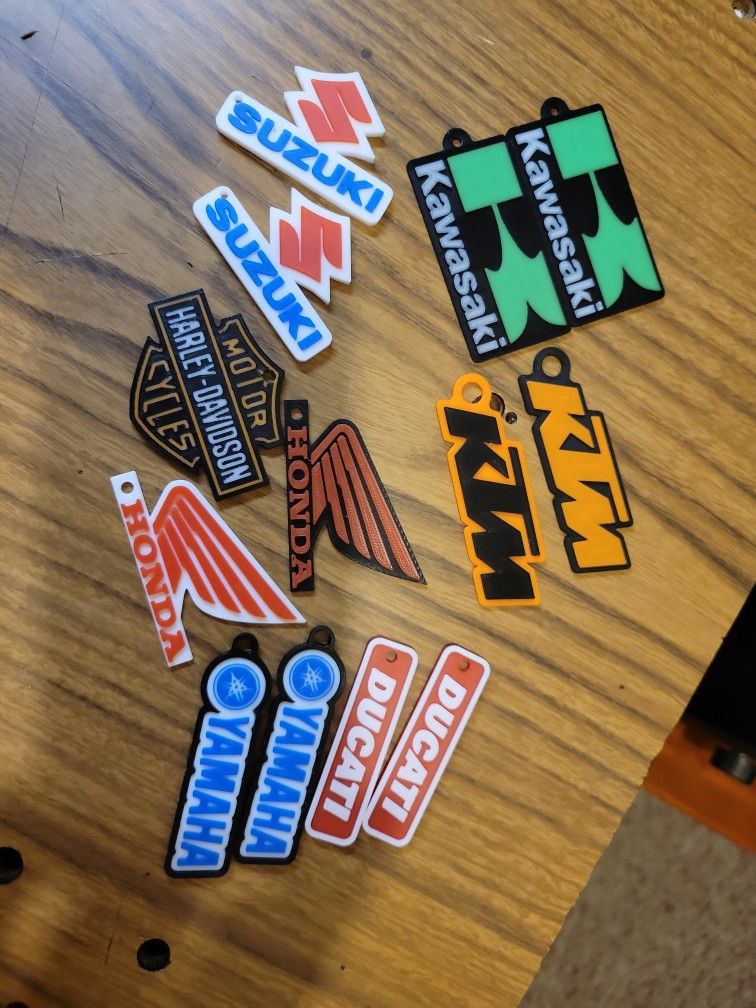 MOTORCYCLE KEYCHAINS HONDA YAMAHA KAWASAKI SUZUKI DUCATI HARLEY DAVIDSON