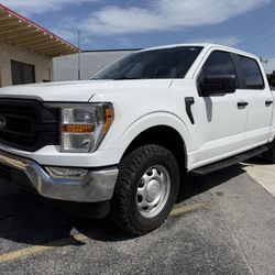 2022 FORD F150 Fx4 V8 