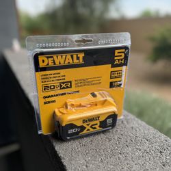 DEWALT 20V Max XR Premium Lithium-ion 5.0Ah Battery