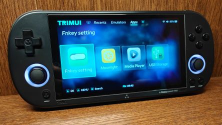 Retro game handheld system - Trimui Smart Pro