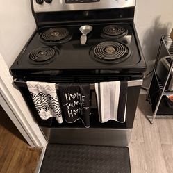 GE Electric stove