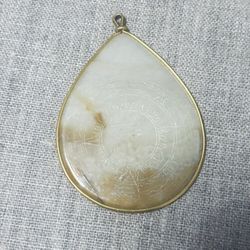 Vintage Agate Etched Pendant 