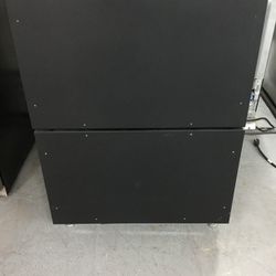 TRUE RESIDENTIAL Black Chrome Accessories (Refrigerator) Model : TUR24DOPB -  2789