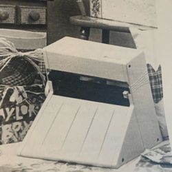 Zyron 850 new and unopened in box - machine, refills, video and ‘Idea Book’ all included