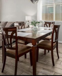 Dining Table Set