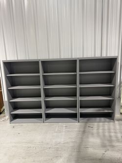 ✨ Heavy-Duty Triple Bookcase / Retail Display Shelving – Like New! ✨