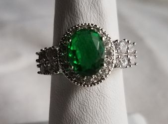 Emerald colored topaz and crystals ring, size 6
