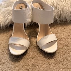 White stiletto Heel – Size 9 1/2