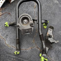 2004 H2 Tire Mount