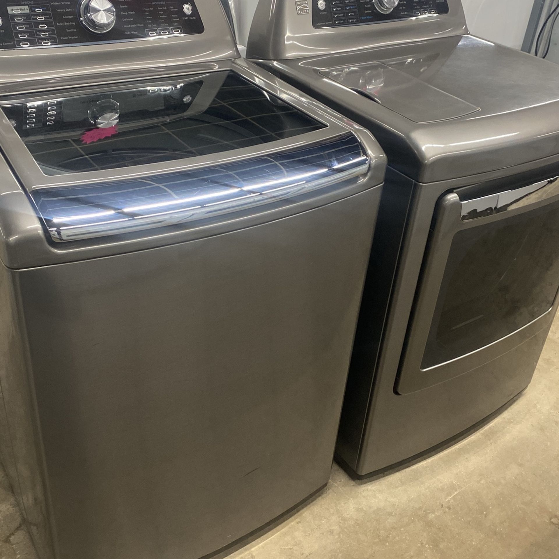 Kenmore elite Gray Washer And Gas Dryer Set.