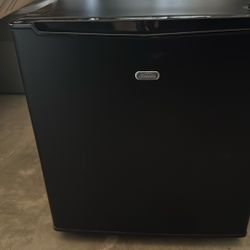 Mini Fridge Refridgerator 
