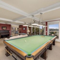Snooker / Pool Table