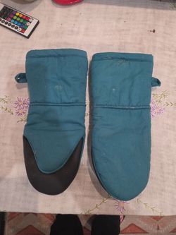 Oven mitts