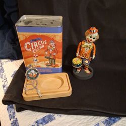Fossil Windup Tin Clown With Limited Addition Watch