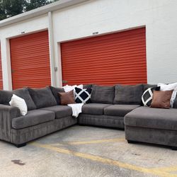 Gray Sectional Couch with Reversible Chaise