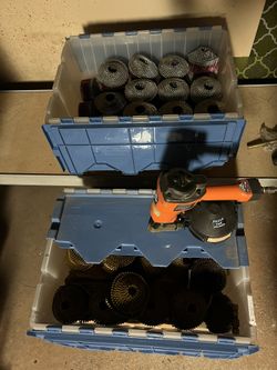 Nail Gun with 2 boxes of Nails
