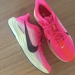 Nike Pegasus Plus - Hyper Pink Sequoia - Size 10 - HV3032 600