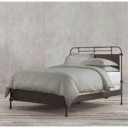 French Académie Panel Bed With Footboard - Queen Size