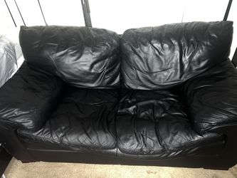Black Leather Couch 