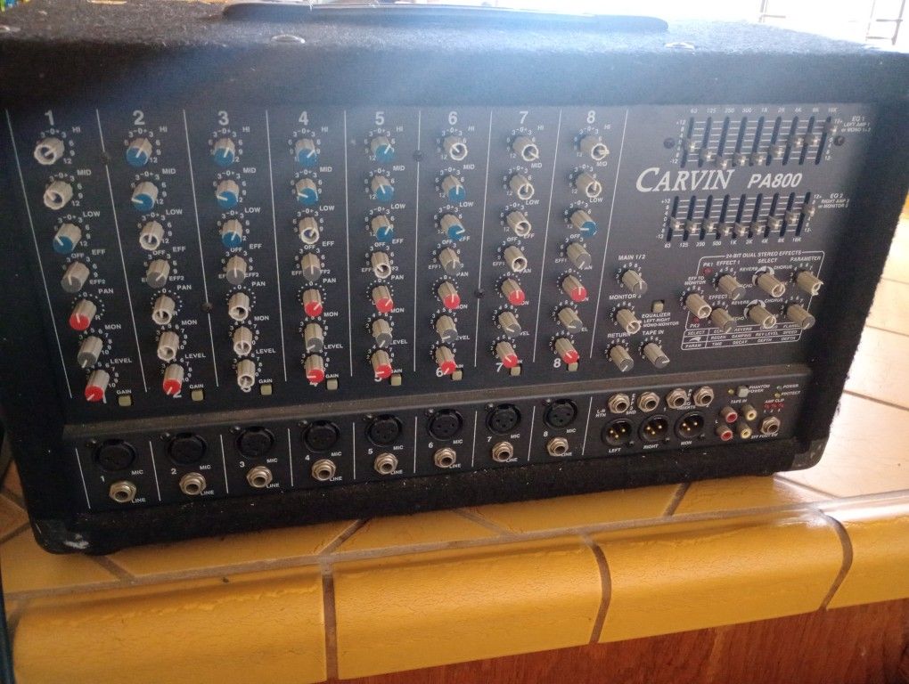 Carver PA 800,   Amplifier Excellent Condition 