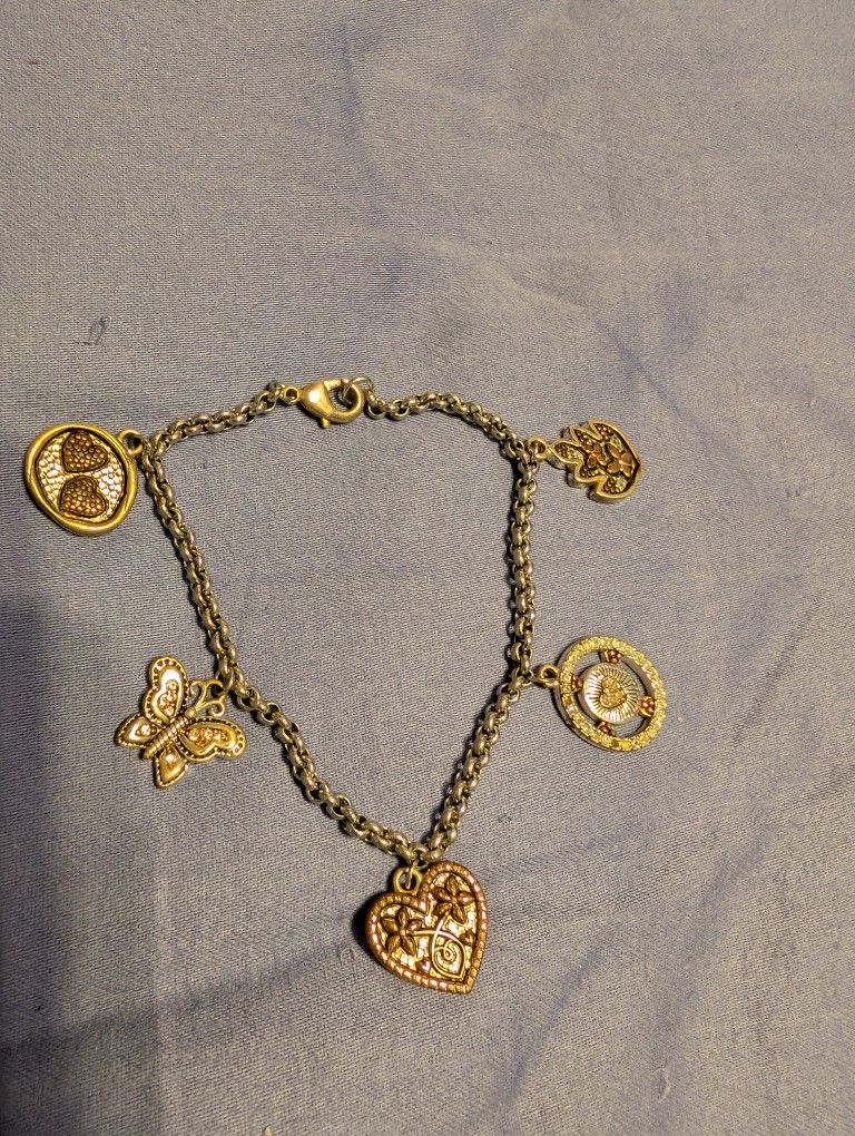 Little Girls Sister Themed Charm Bracelet