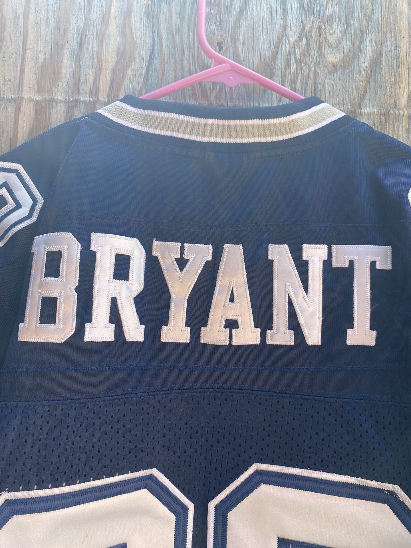 JERSEY Dez Bryant Dallas Cowboys Green Camo Salute to Service Jersey for  Sale in Mesa, AZ - OfferUp