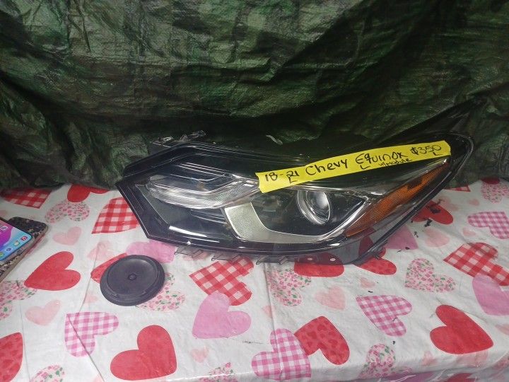 2018-21 Chevy Equinox Left Headlight W/Module