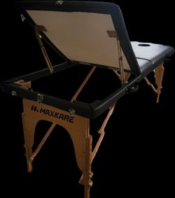 Lashing or massage table