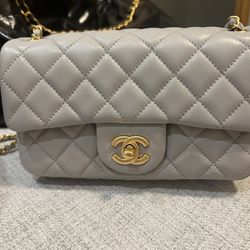  Chanel Mini Bag