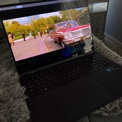 OLED Samsung Galaxy ultra Book 3.  No Low Ballers. 
