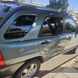 2007 Green Kia Sportage 