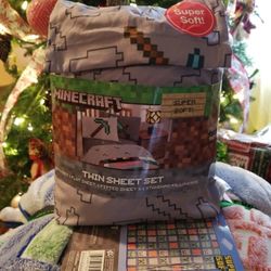 Twin Sheet Set & Sculpted Blanket