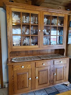 Hutch all oak - custom piece-nice