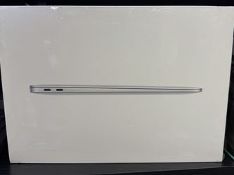 Brand New 13 inch Ma Book Air with Apple M1 chip 256gb =💻 💻 💻🔥on Sale 🔥