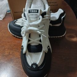 Men's Black And White Low Cut 10.5