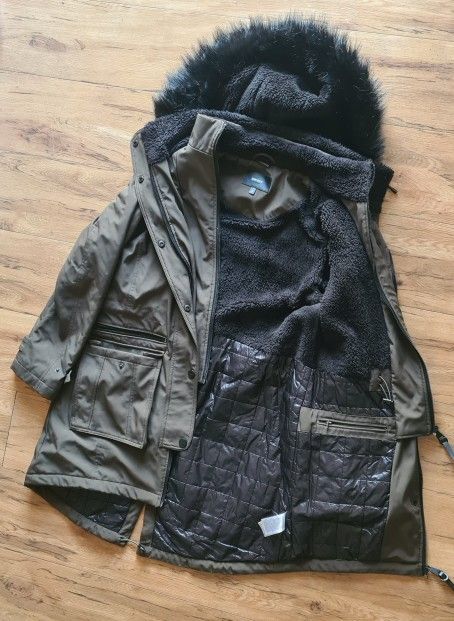 DKNY Size M