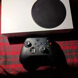Xbox Series S (512GB) W/ Controller 