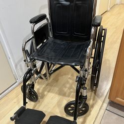 Drive EC Heavy Duty Wheelchair 