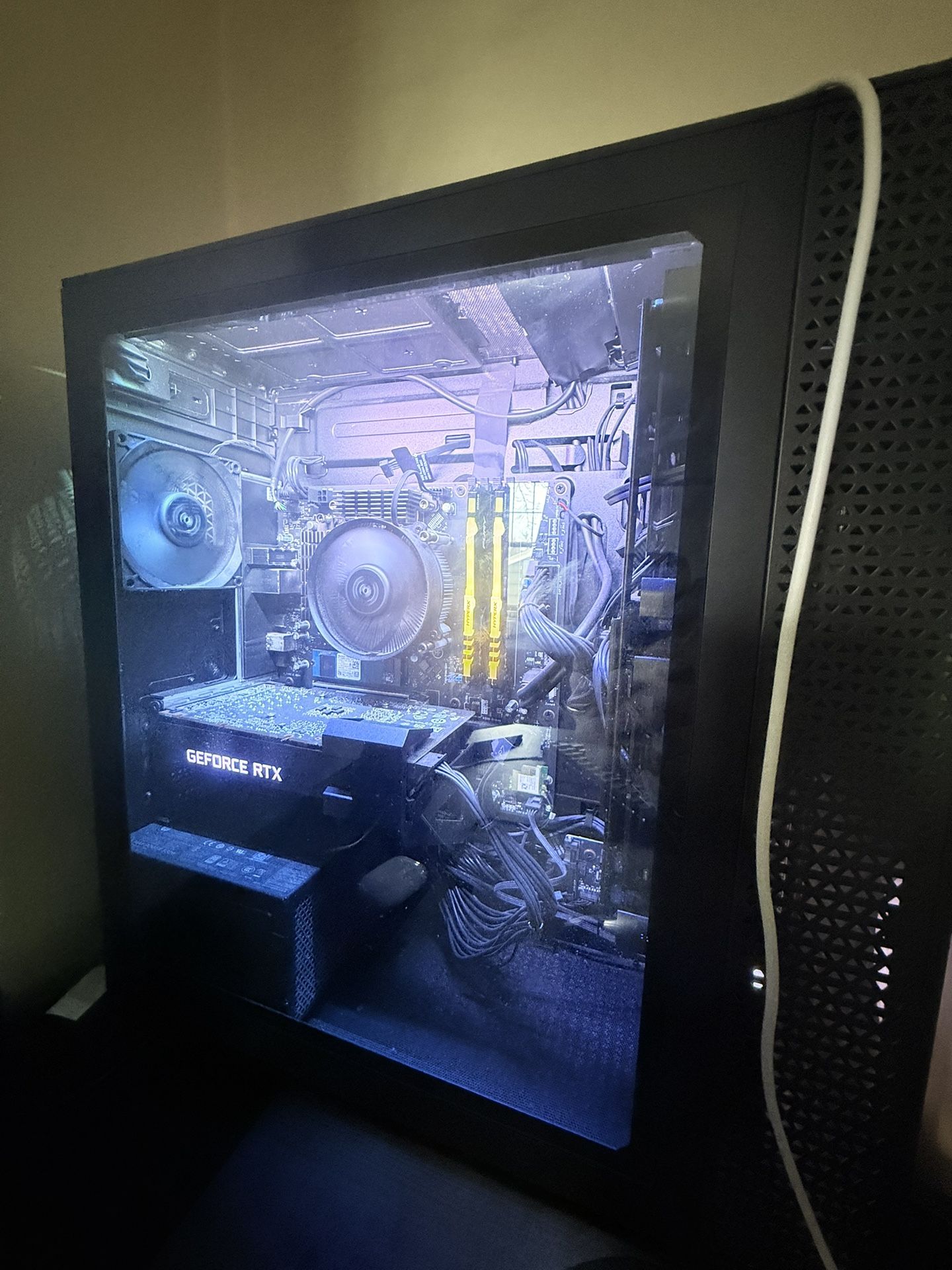 OMEN 30L READ DESC
