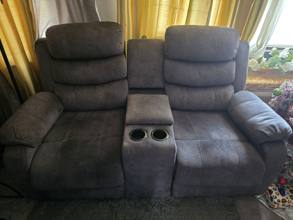 Dark Gray Manual Reclining Loveseat