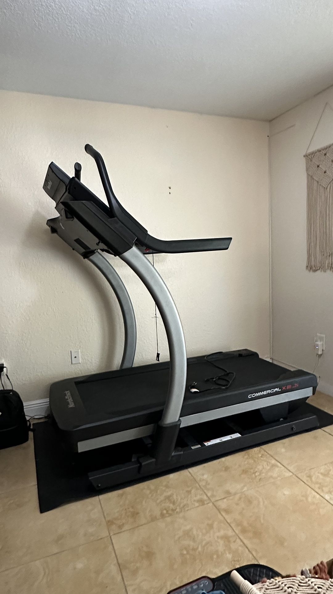 NordicTrack Commercial Incline Treadmill with Luxury Touchscreen
