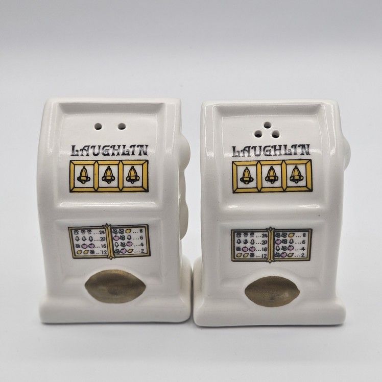 Karol Western VTG Las Vegas Slot Machines Salt & Pepper Shakers Las Vegas Casino