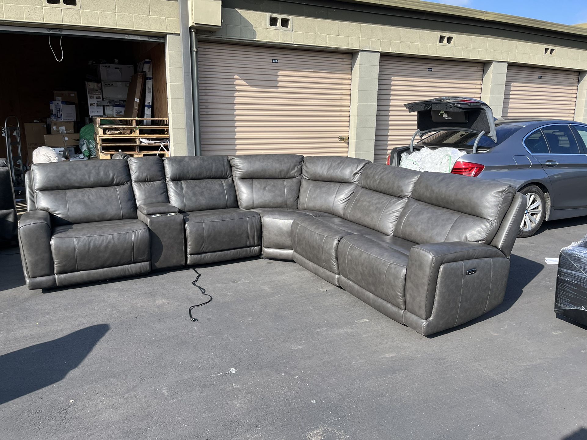 Lauretta 6piece Leather Power Reclining Sectional with Power Headrests